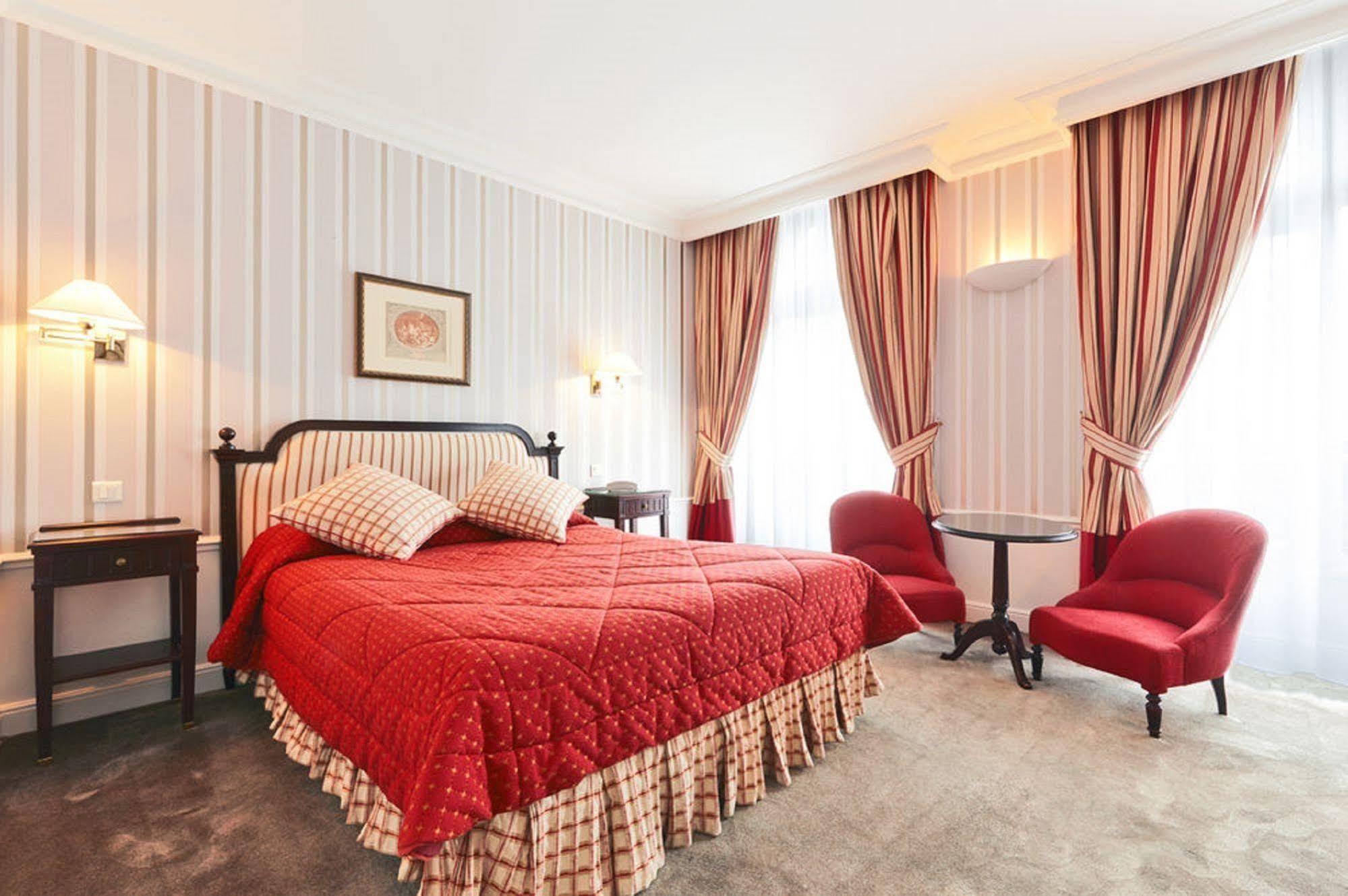 Golden Tulip Washington Opera Hotell Paris Exteriör bild